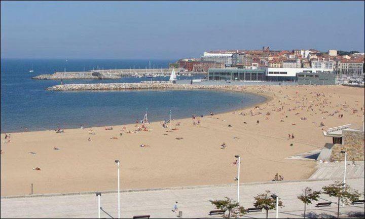 Playa Poniente Gijón